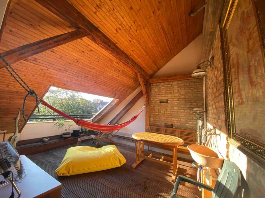 Rooftop 180m2 Loft With Private Sauna, Apartment