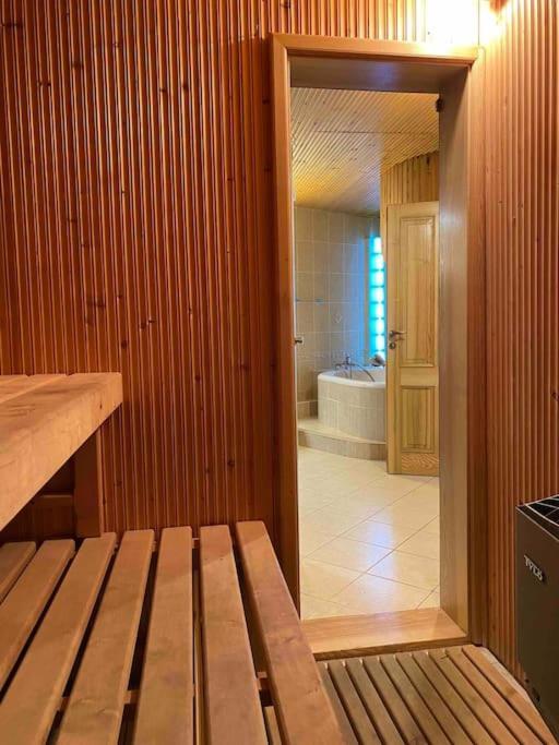 Rooftop 180m2 Loft With Private Sauna, *