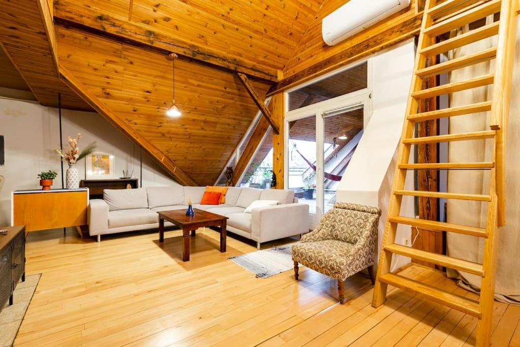 Rooftop 180m2 Loft With Private Sauna, Apartment Bratislava