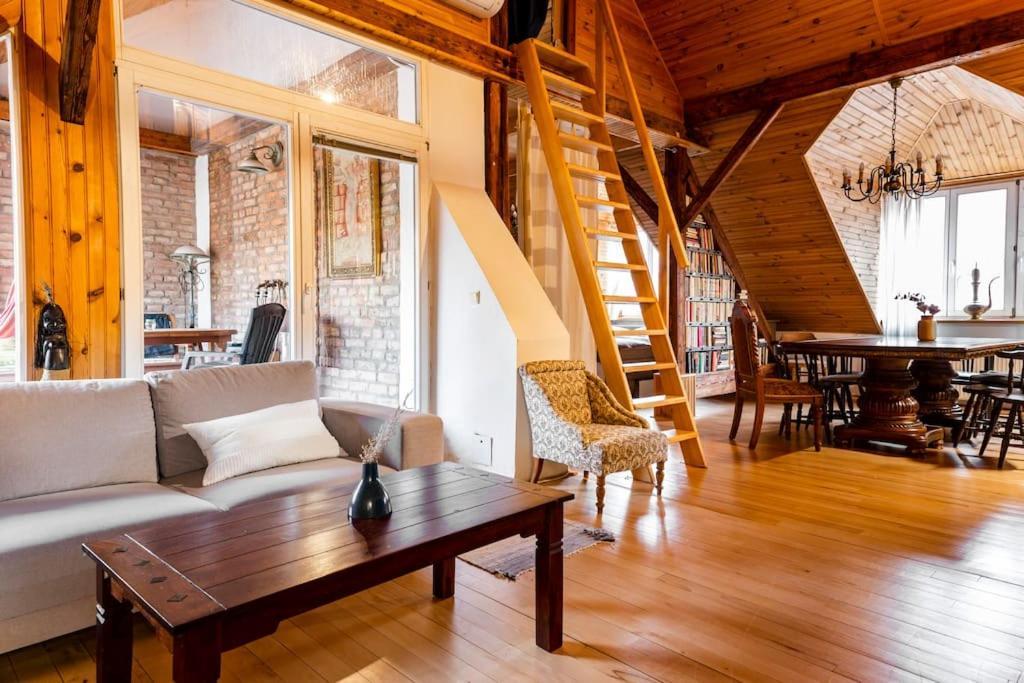 Rooftop 180m2 Loft With Private Sauna, Bratislava