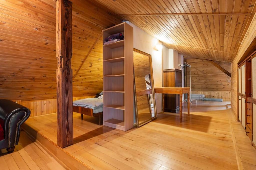 Rooftop 180m2 Loft With Private Sauna, Apartment