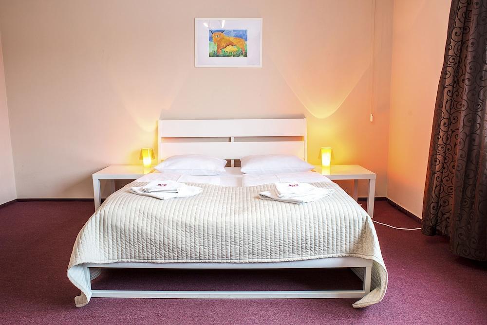 Khách sạn Petit 3*