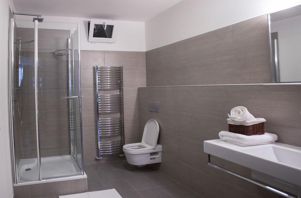Hotel River View 3*