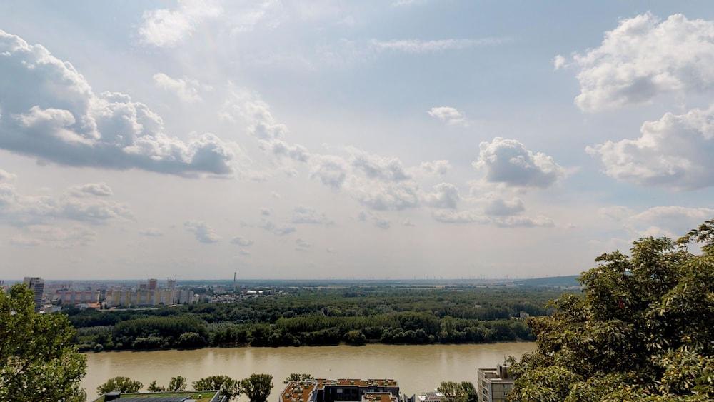 River View 3* Bratislava