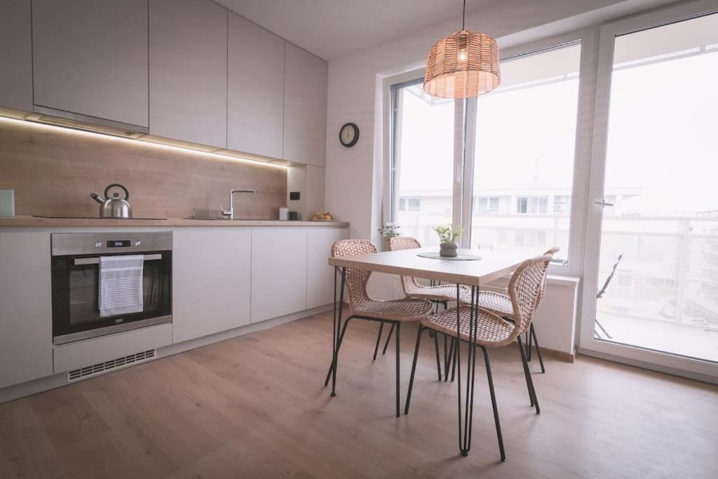 Novy Stylovy Byt, Blizko Letiska Apartment Bratislava