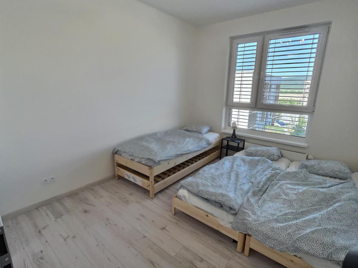 Free 1x Parking And Free Wifi New Suncatcher Bratislava