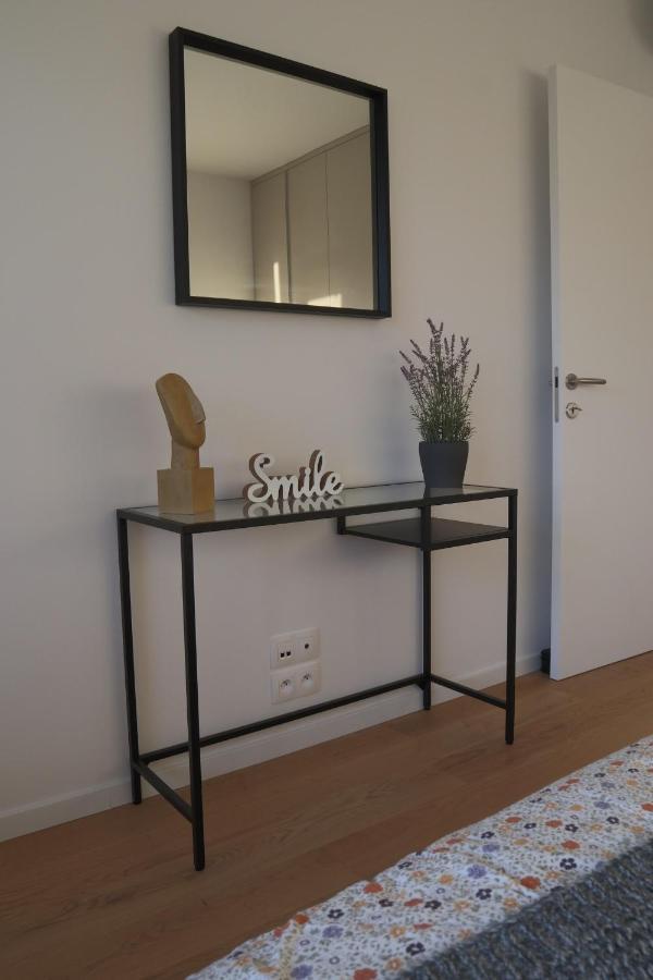 Premium New With Panoramic Castle View *