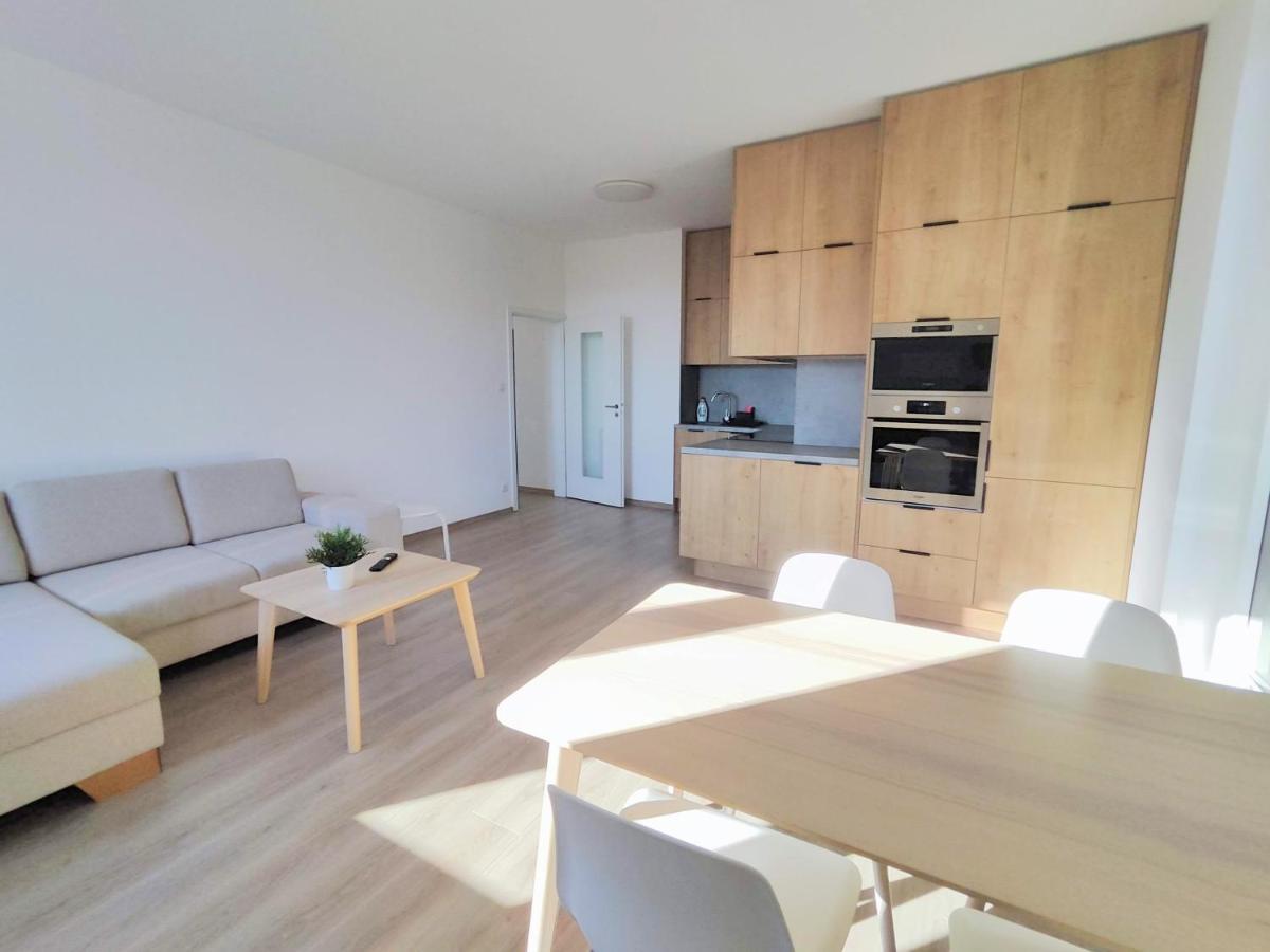 Schanz - Quietly Oriented - Private Parking - Balcony