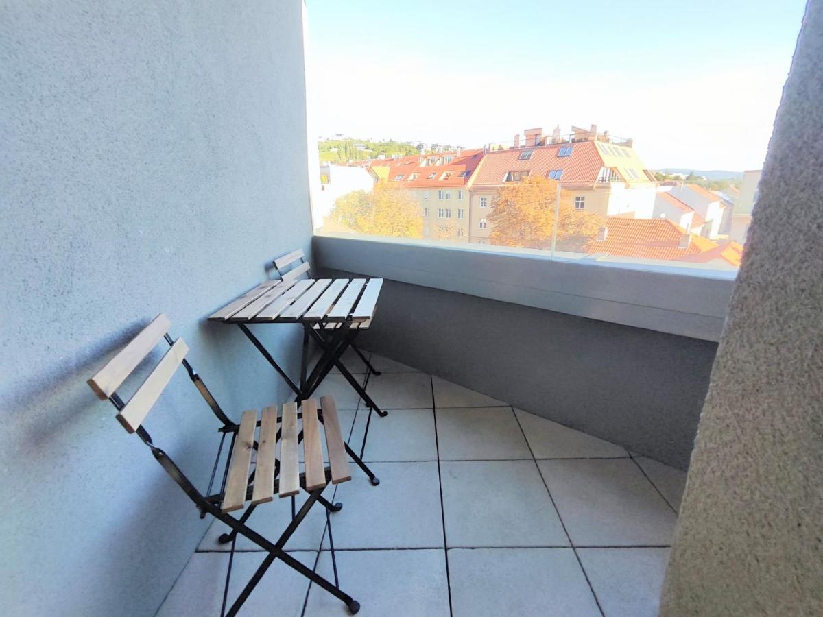 Apartment Schanz - Quietly Oriented - Private Parking - Balcony