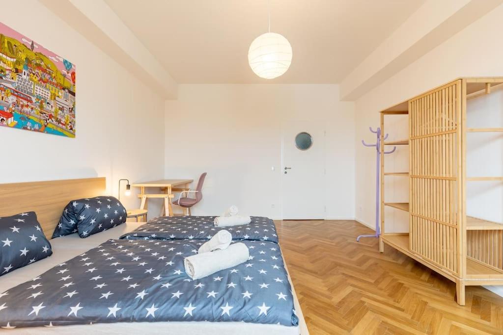 Manderlak In Old Town Apartment