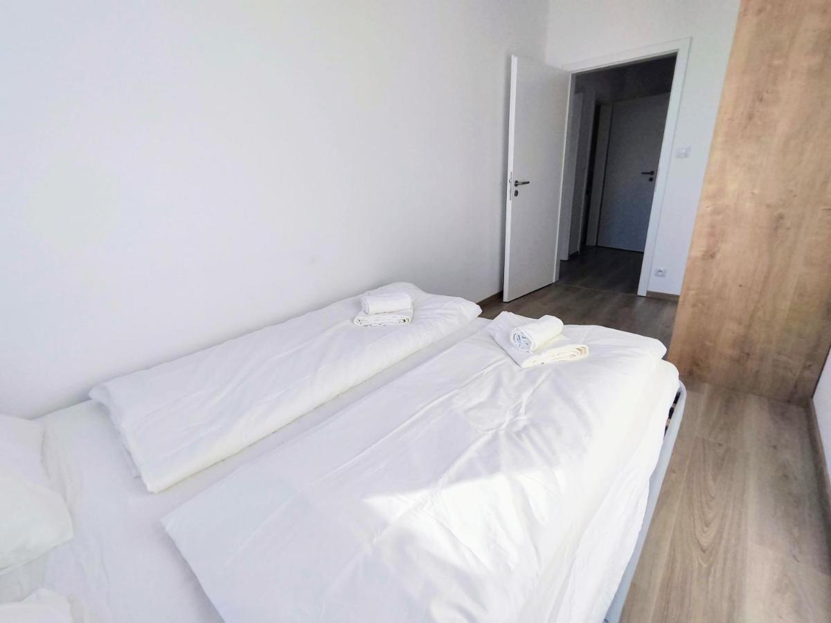 Schanz - Quietly Oriented - Private Parking - Balcony * Bratislava
