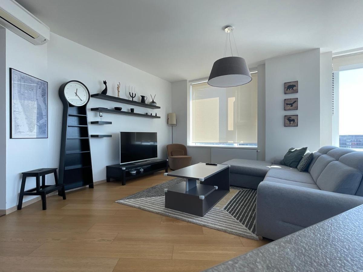 Sag Panorama 3 19th Floor Great View Free Parking * Bratislava