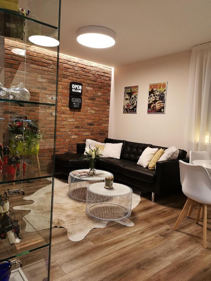 Dizajnovy Apartman V Bratislave Apartment