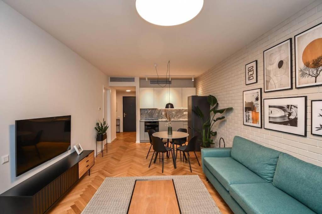 Apartment Skypark Luxury With Skyline View & Free Parking Bratislava