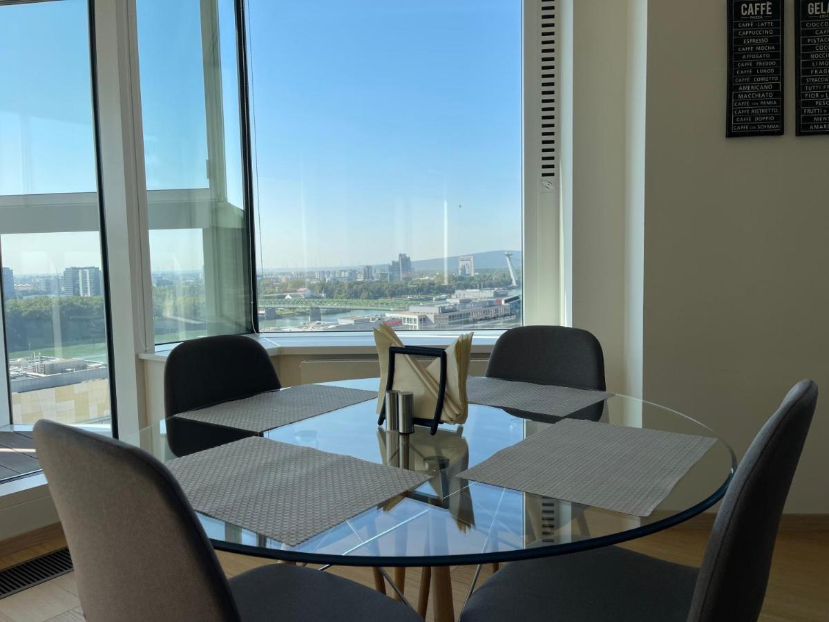 Căn hộ Sag Panorama 3 19th Floor Great View Free Parking *