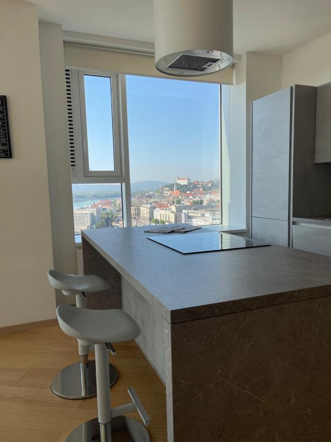 Apartment Sag Panorama Apartment 3 Rooms 19Th Floor Great View Free Parking