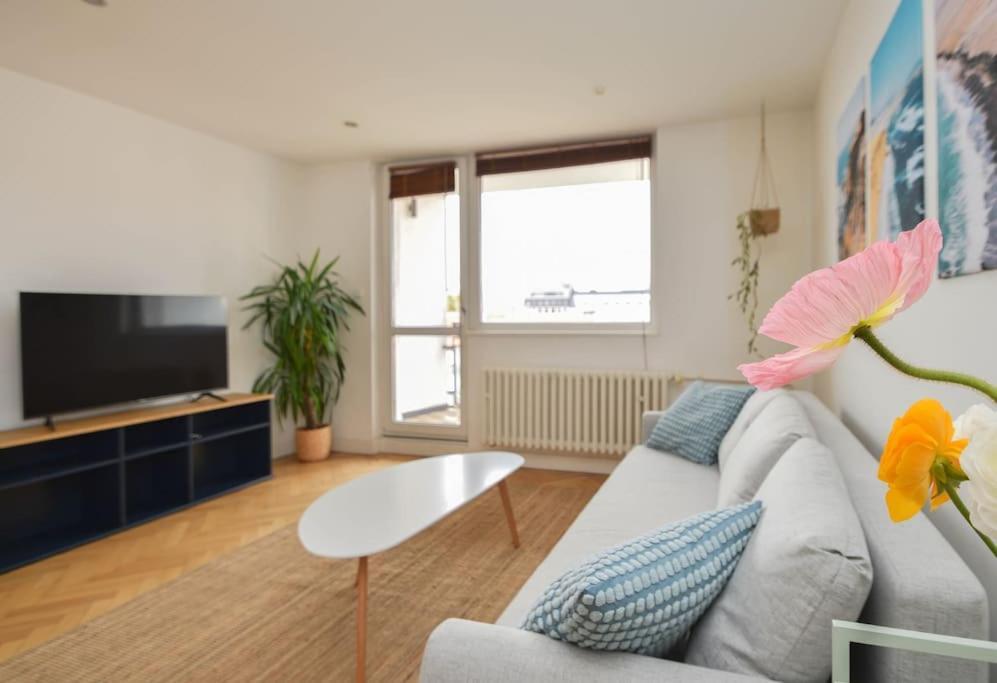 Apartment Old Town 2br With View Bratislava