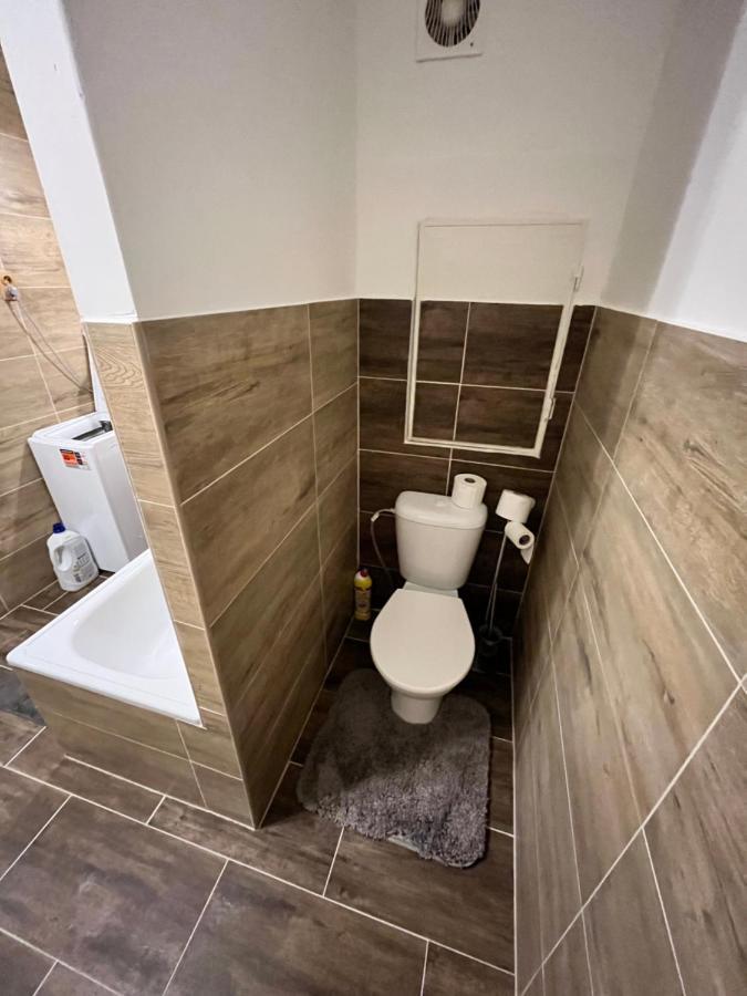 Apartment Free Wifi - Urban Oasis