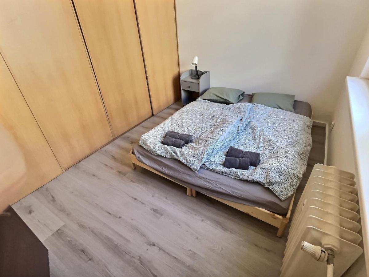 Free Wifi - Urban Oasis Apartment