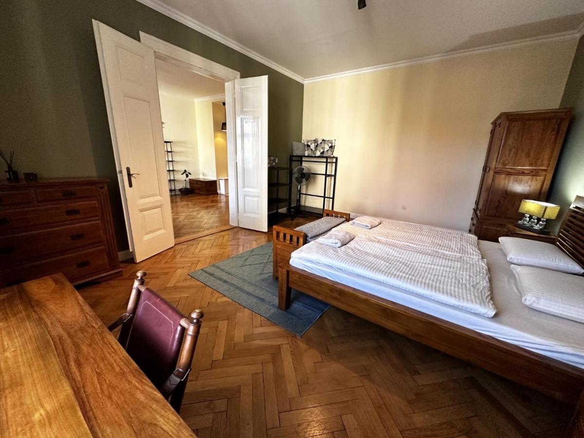 Gorkeho In City Centre Apartment *