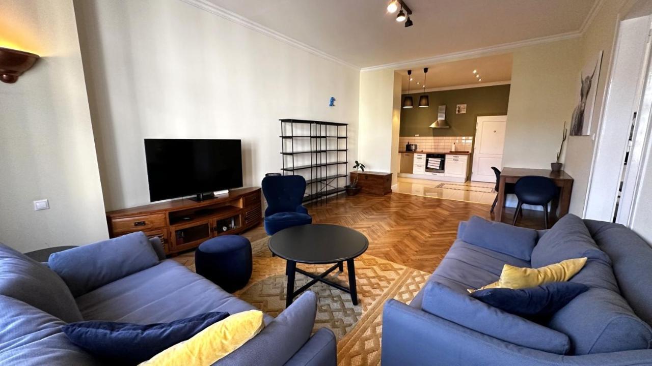 Apartment Gorkeho In City Centre