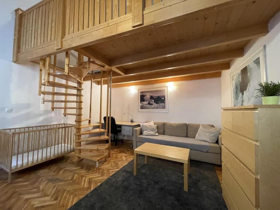 Apartamento Mona In The Palace ! Bratislava