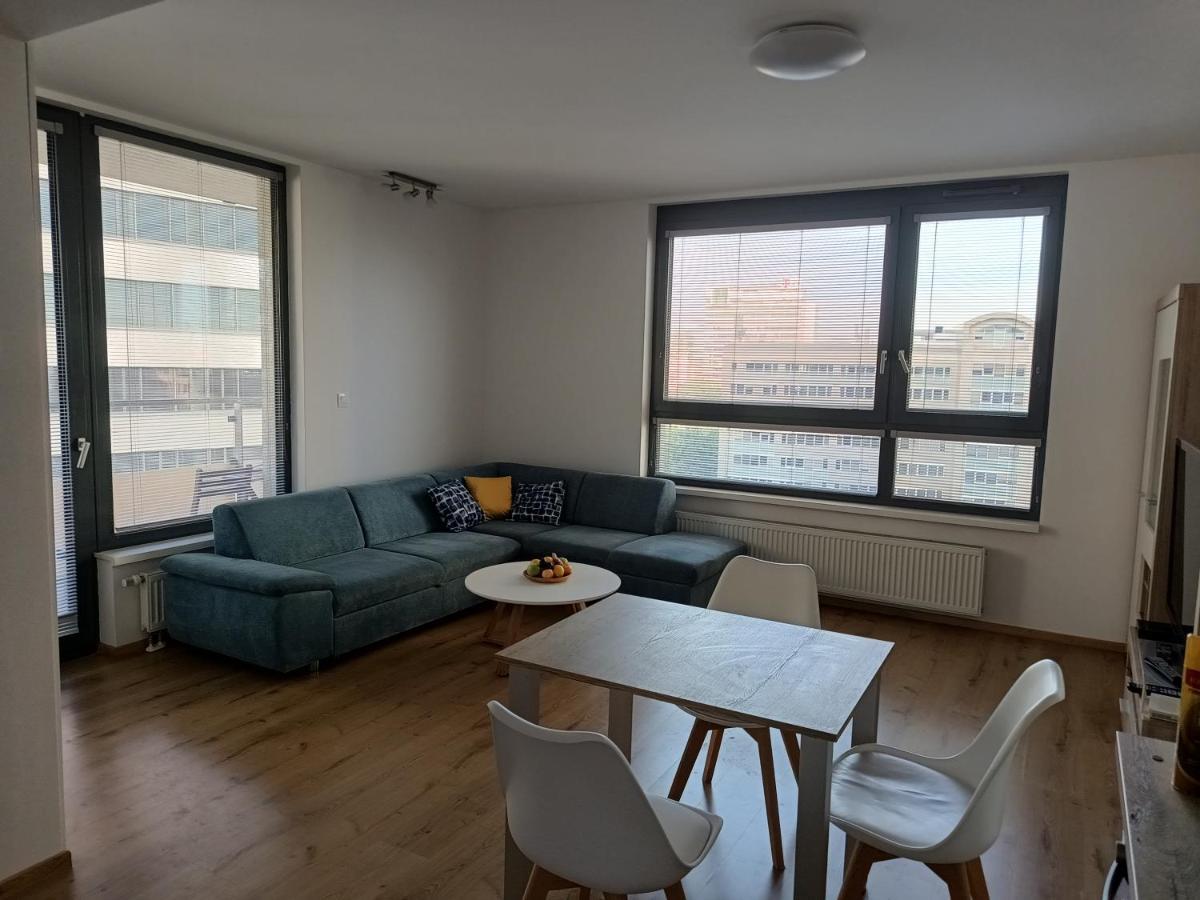 Citypark Apartment, Free Parking & Ac Apartment *