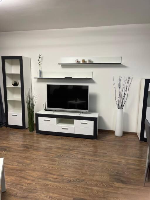 Apartment Y&y *
