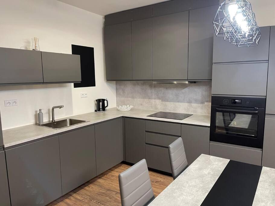 Y&y Apartment Bratislava