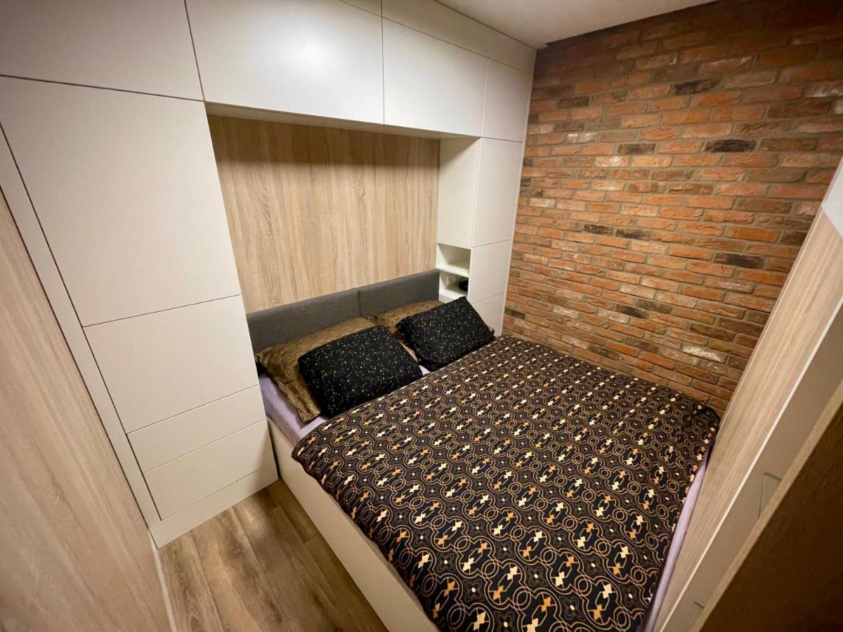Dizajnovy Apartman V Bratislave Apartment *