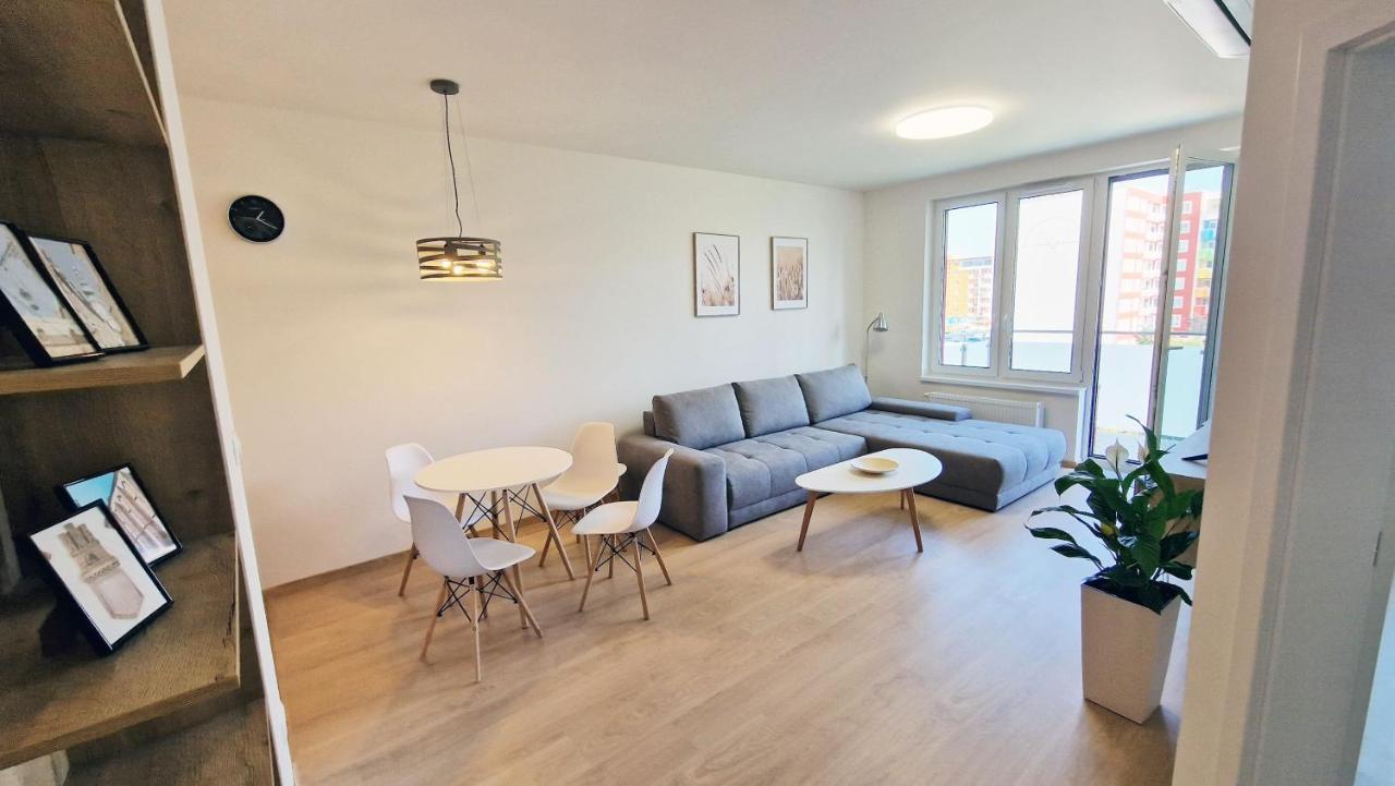 Luxo 2 By Bratislavatrip Apartment Pressburg