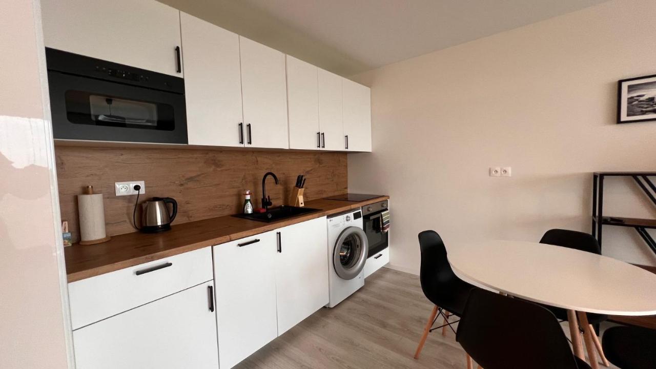 Apartment 2 With Terrace, New Building, 8bj *