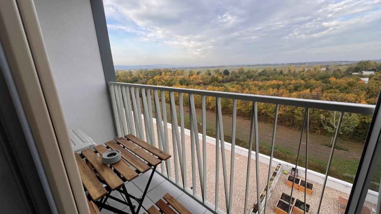 2 With Terrace, New Building, 8bj