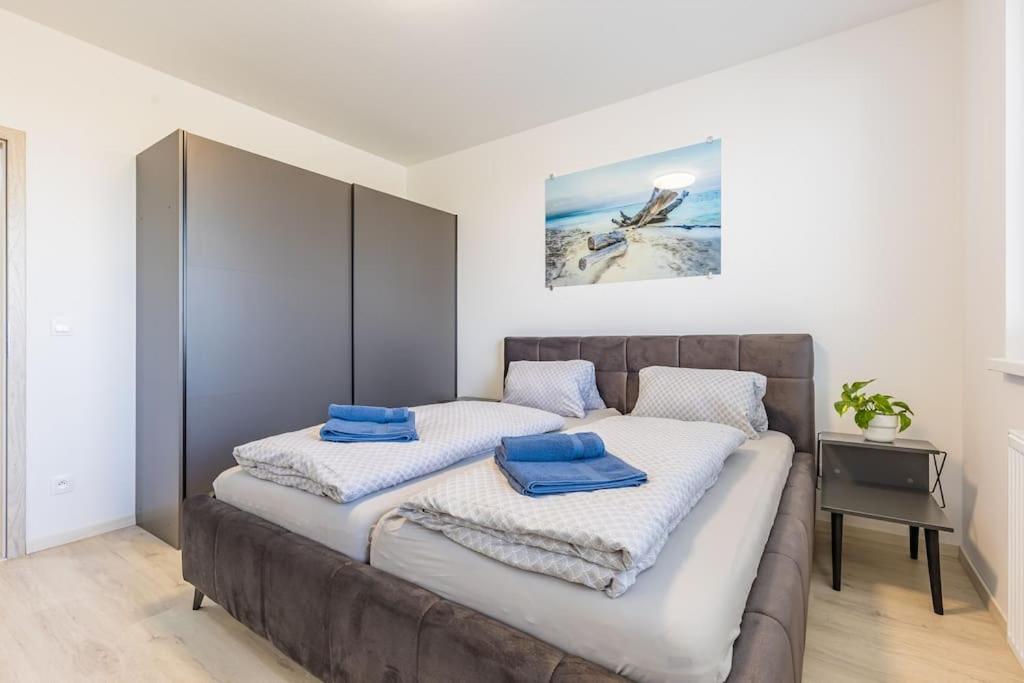 Slovakia Ovocne Sady Airport Apartment *