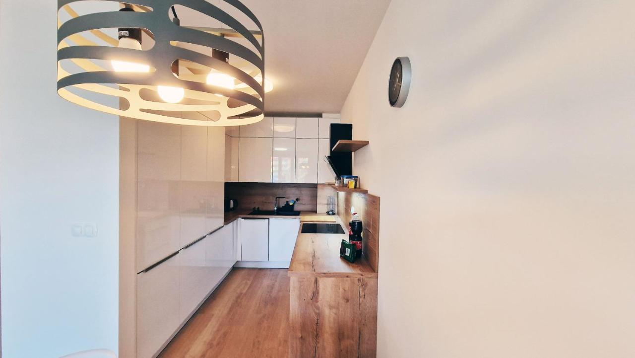 Apartment Luxo 2 By Bratislavatrip