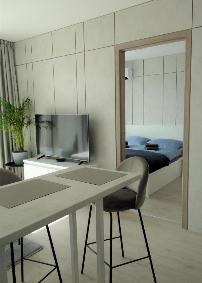 Urban - Free Parking, Energy, Modern Style Apartment Bratislava
