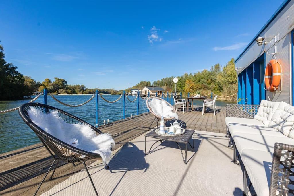 Holiday home Slovakia Charming Danube Houseboat