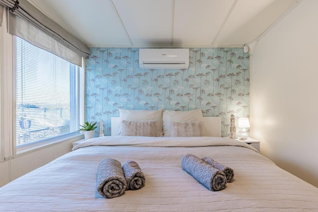 Slovakia Charming Danube Houseboat * Bratislava