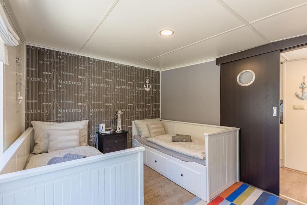 Slovakia Charming Danube Houseboat *