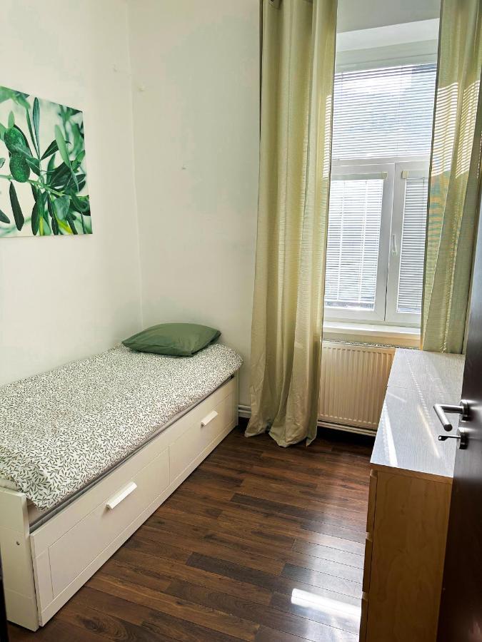 Spacious Centre Apartment