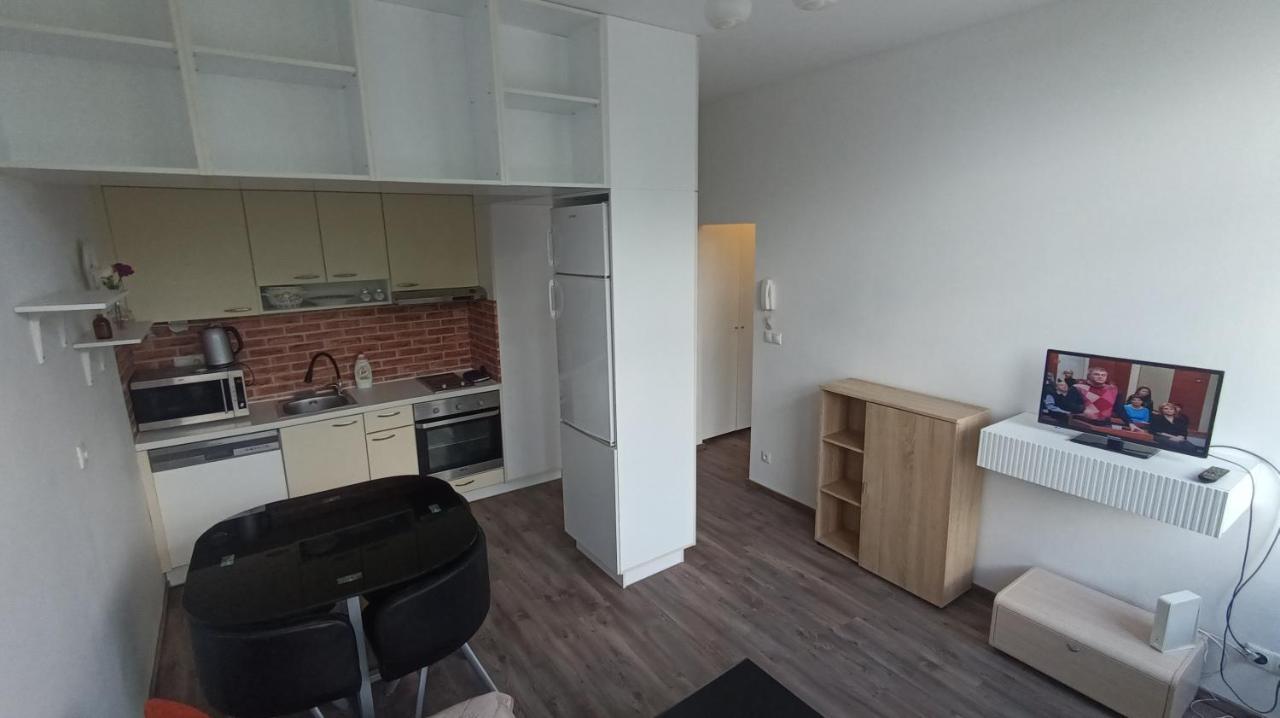 Apartment 2 Apartment, 413 Bratislava