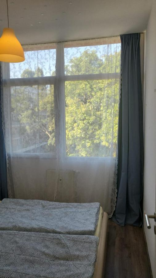 2 Apartment, 413