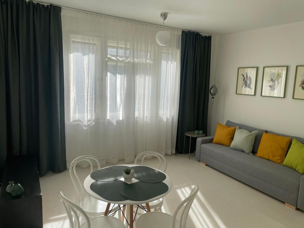 Apartment Skau Dunajska Family Two Bedroom Old Town