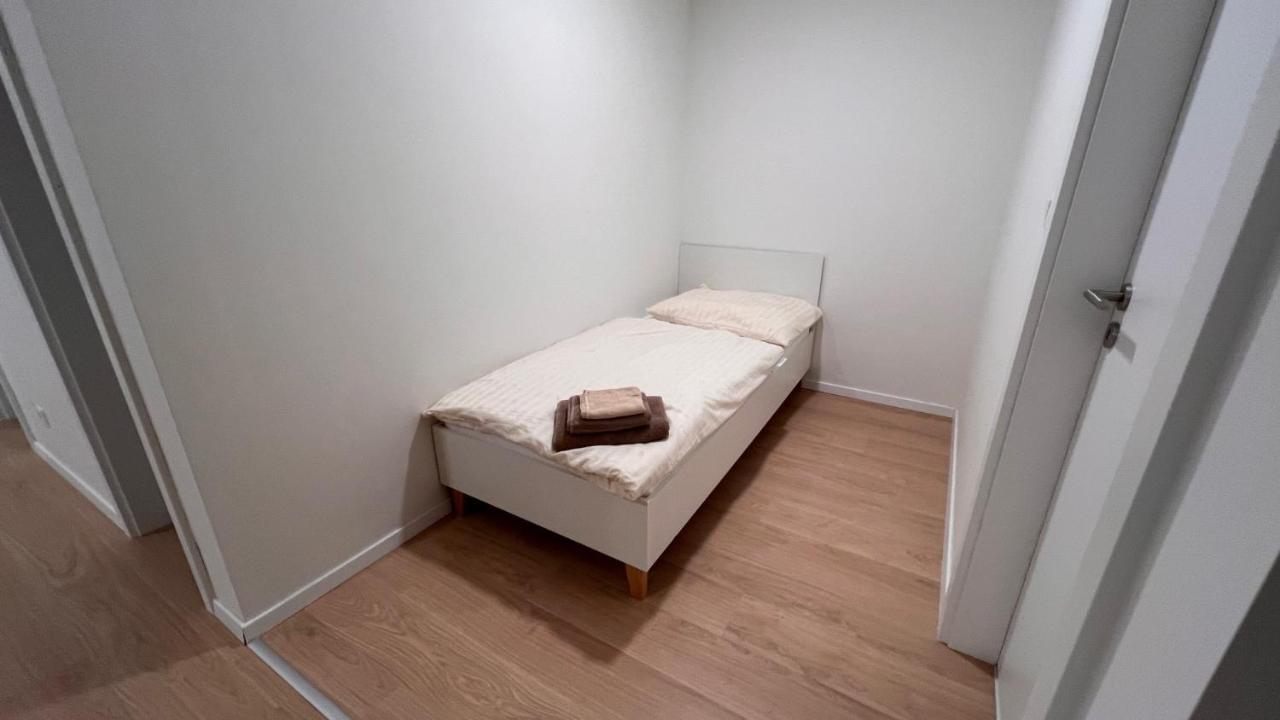 Apartment 2 With Terrace, 2ak Bratislava