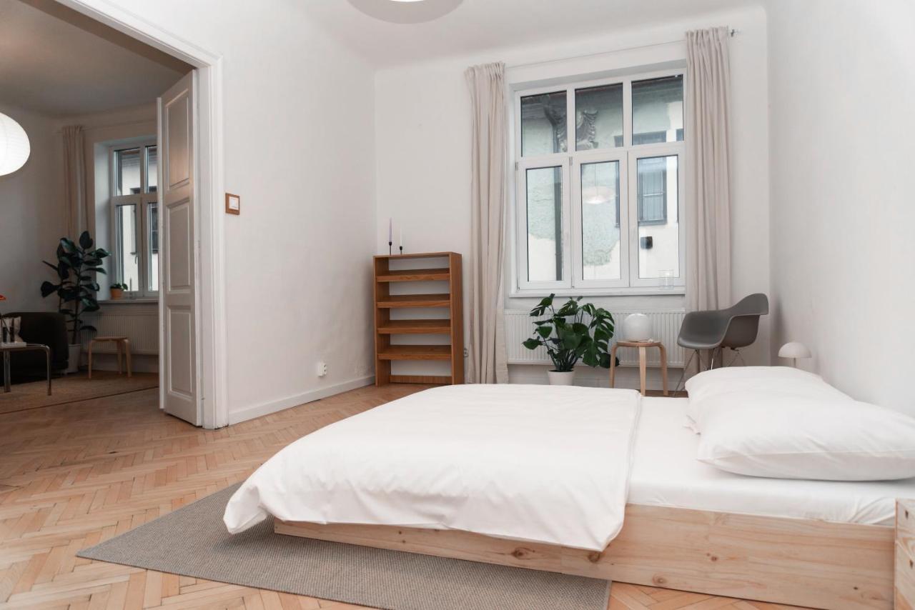 Old Town Oasis - Chic Comfort & Elegance Apartment *