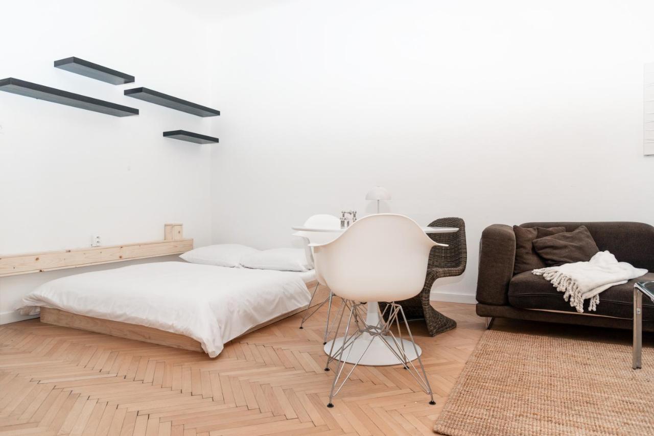 Old Town Oasis - Chic Comfort & Elegance *