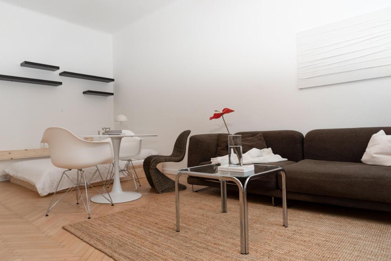 Old Town Oasis - Chic Comfort & Elegance Apartment *