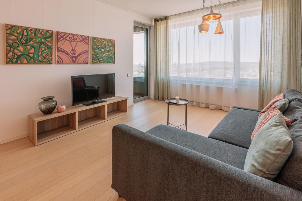 Apartment Skau Coral In Sky Park 22 Floor 1tower Panoramic View Free Parking
