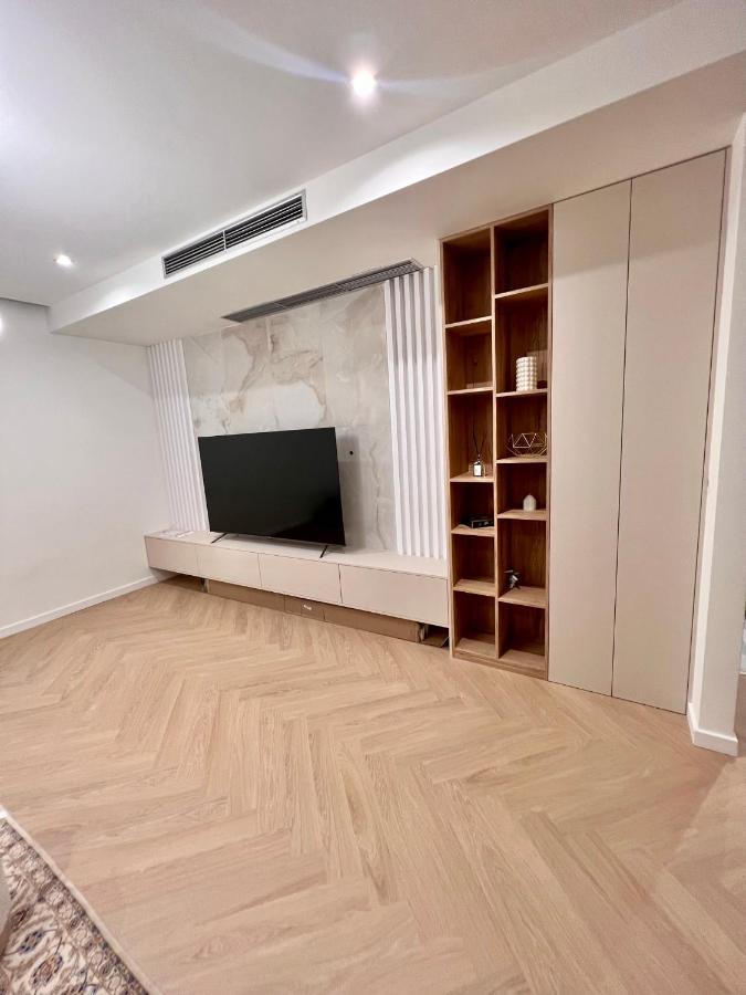 Stylish 3 Bedroom In The Hearth Of Center With History Bratislava