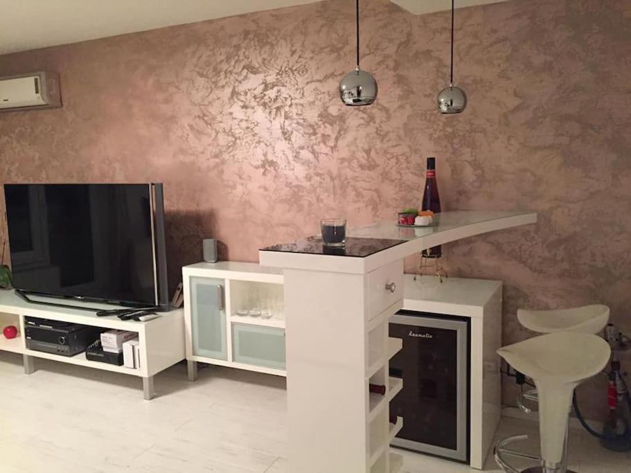 Old In Ba/5*luxus/3xtv/bar Internet *